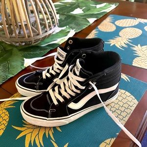 Gently used Vans. Women’s size 7.5
